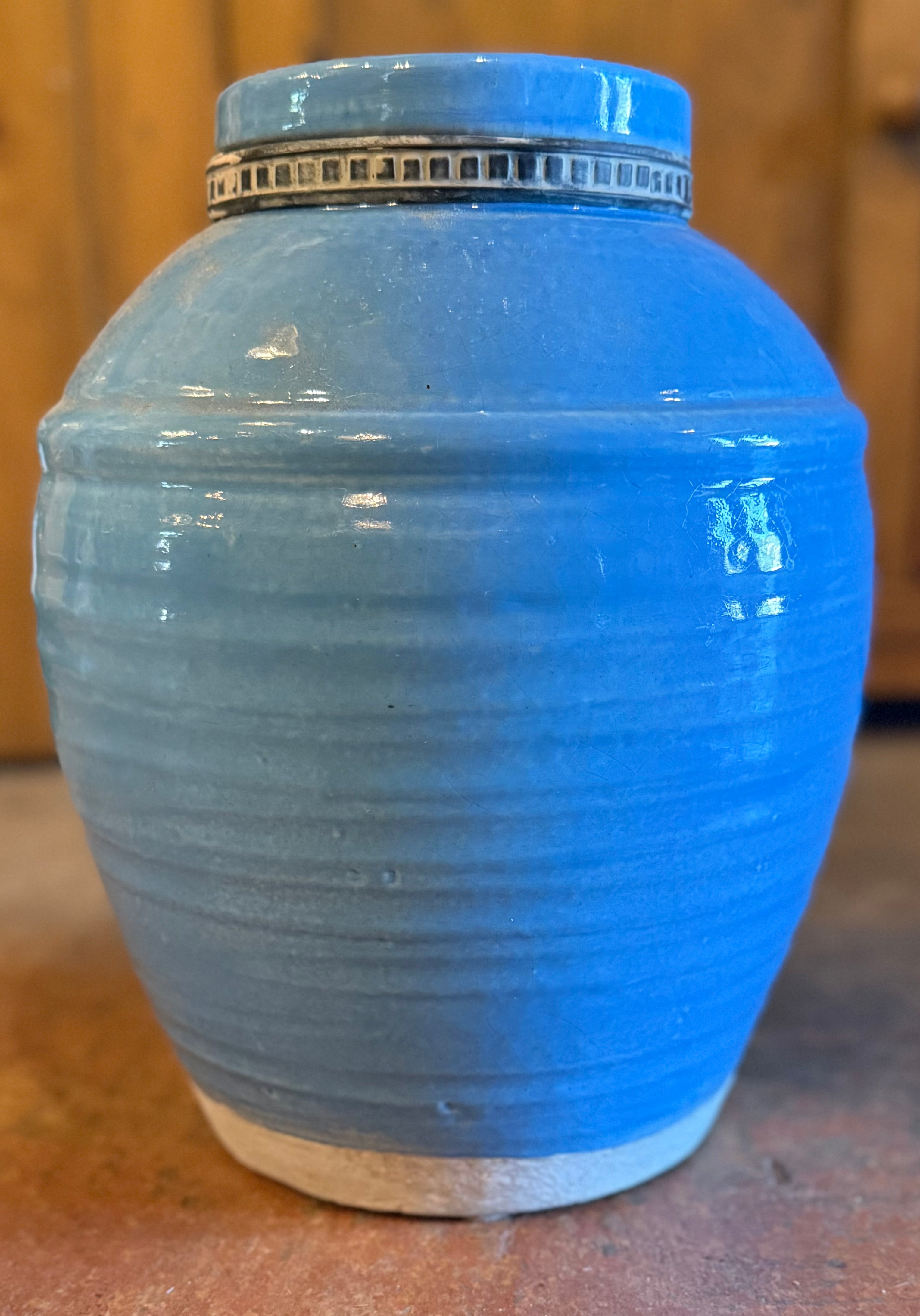 Tuscan Farmhouse Urn
